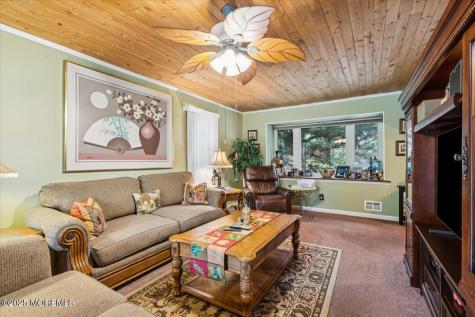 8 Hawaii Road Jackson NJ 08527