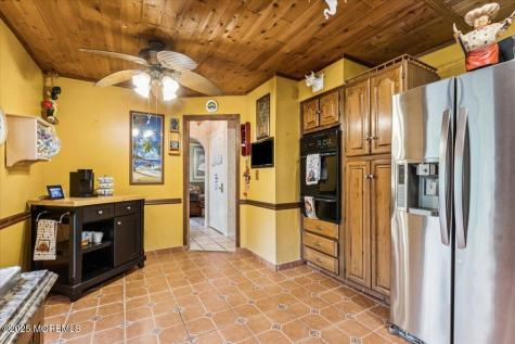 8 Hawaii Road Jackson NJ 08527