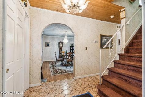 8 Hawaii Road Jackson NJ 08527