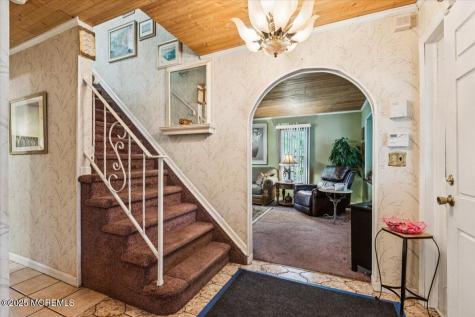 8 Hawaii Road Jackson NJ 08527
