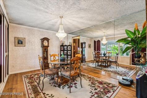 8 Hawaii Road Jackson NJ 08527