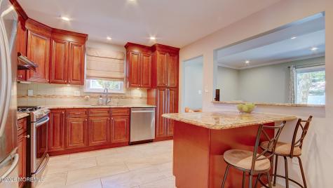 1 Rustic Lane Matawan NJ 07747