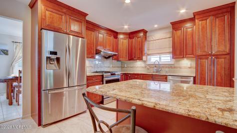 1 Rustic Lane Matawan NJ 07747