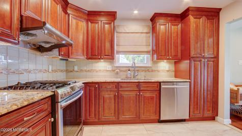 1 Rustic Lane Matawan NJ 07747