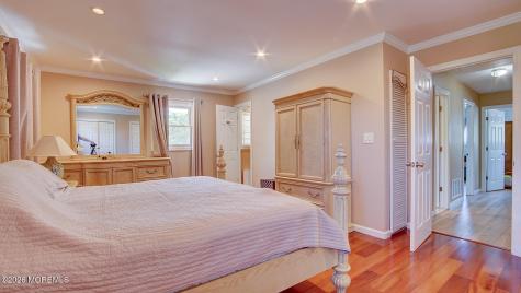 1 Rustic Lane Matawan NJ 07747