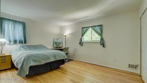 1 Rustic Lane Matawan NJ 07747