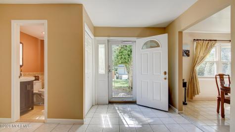 1 Rustic Lane Matawan NJ 07747