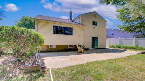 1 Rustic Lane Matawan NJ 07747