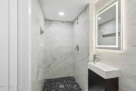 23 Mathiasen Place Aberdeen NJ 07747