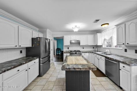 378 Sapphire Drive Jackson NJ 08527