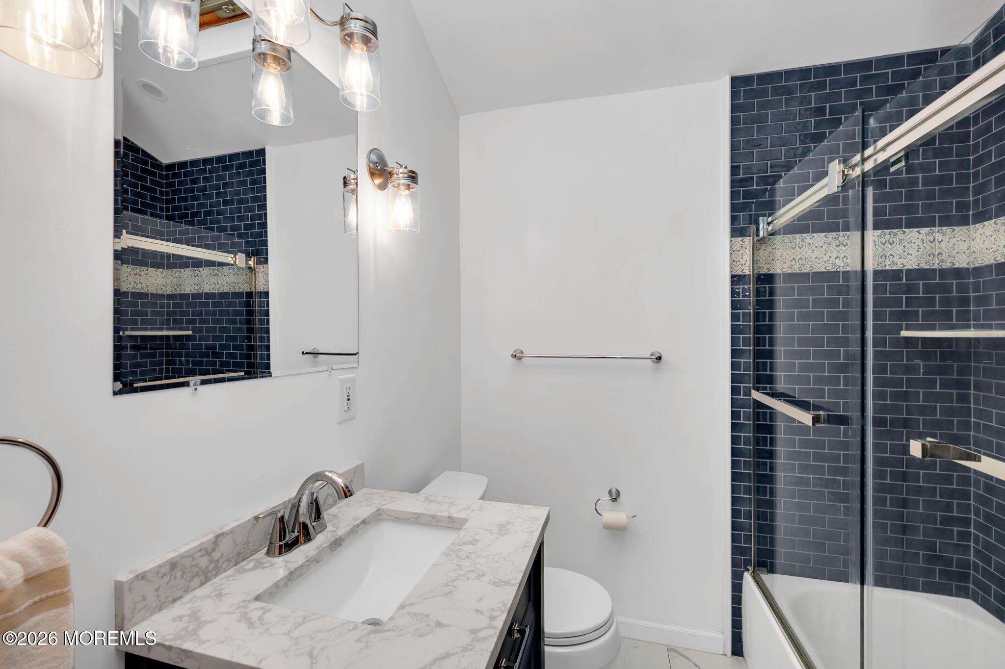 24 Village Lane Middletown NJ 07748