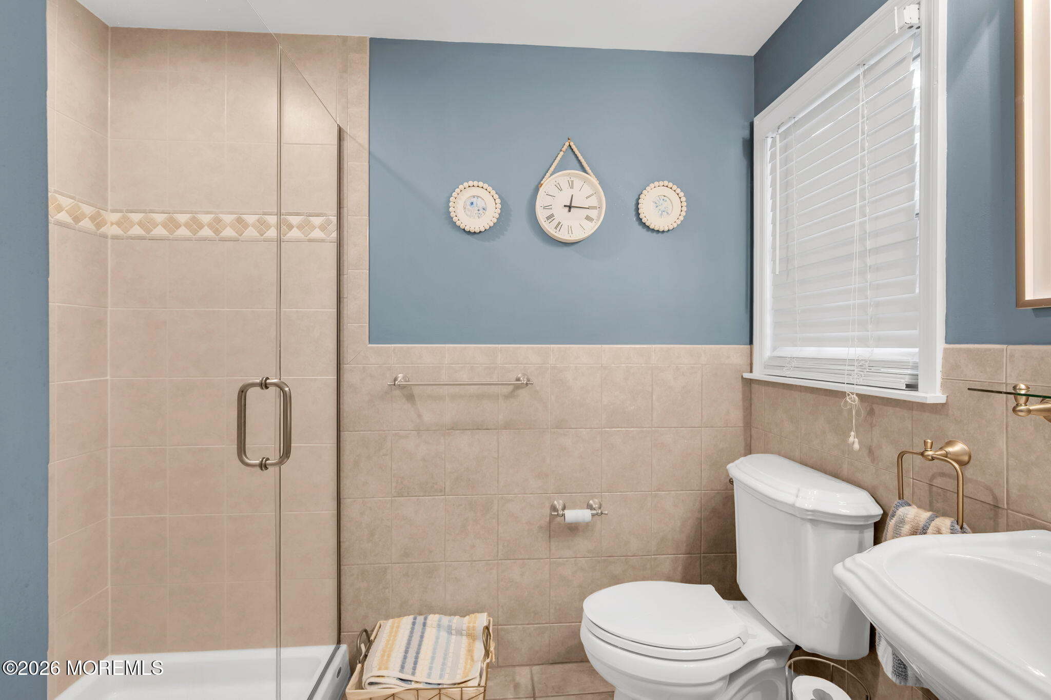 24 Village Lane Middletown NJ 07748