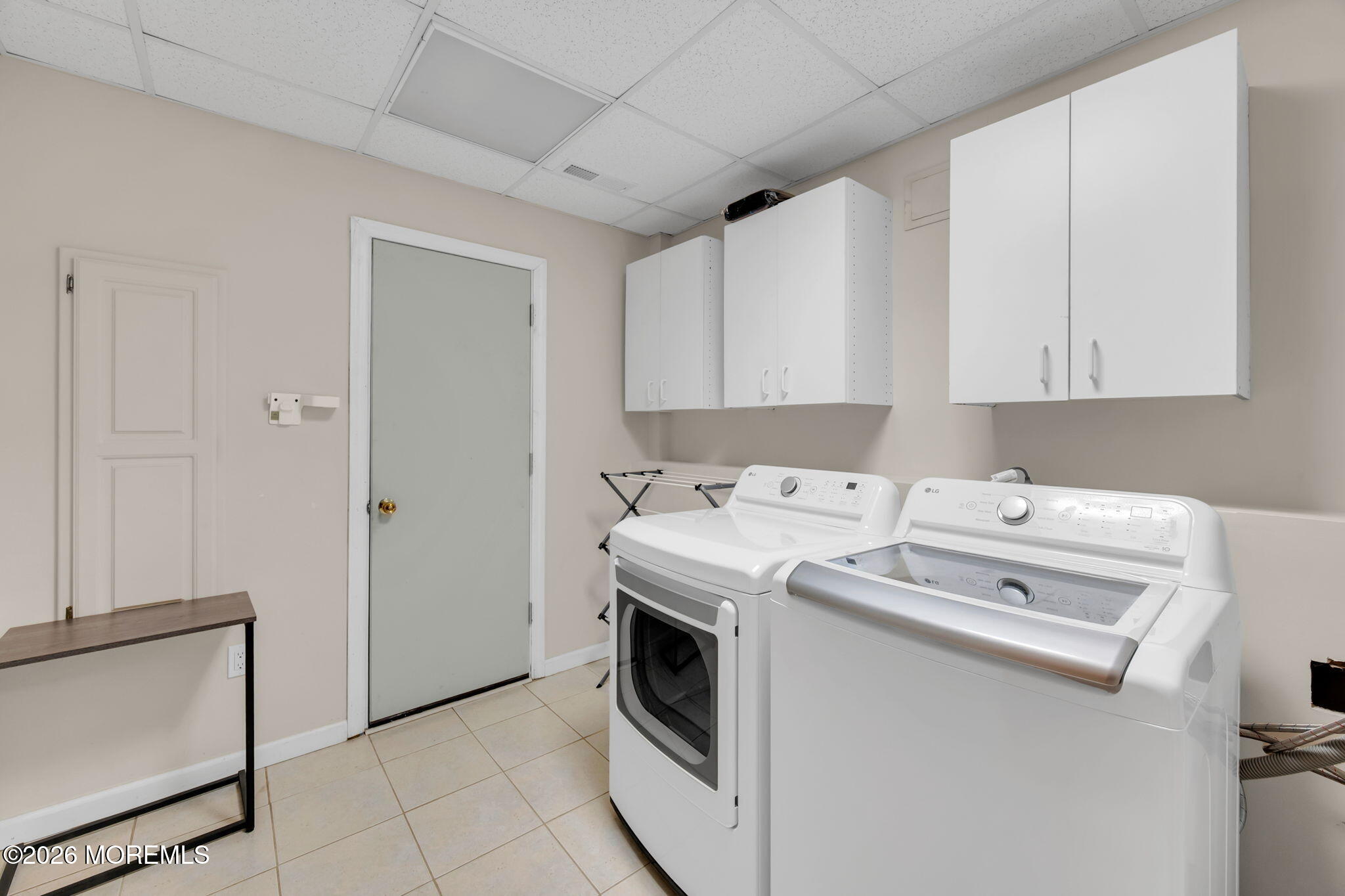 24 Village Lane Middletown NJ 07748