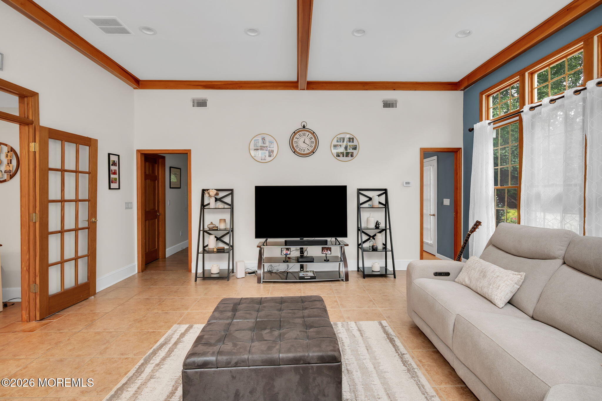 24 Village Lane Middletown NJ 07748