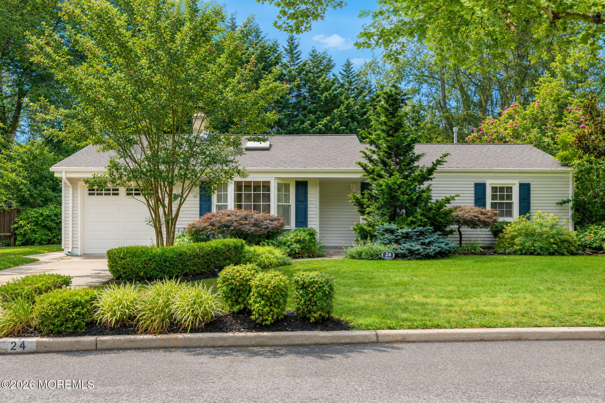 24 Village Lane Middletown NJ 07748
