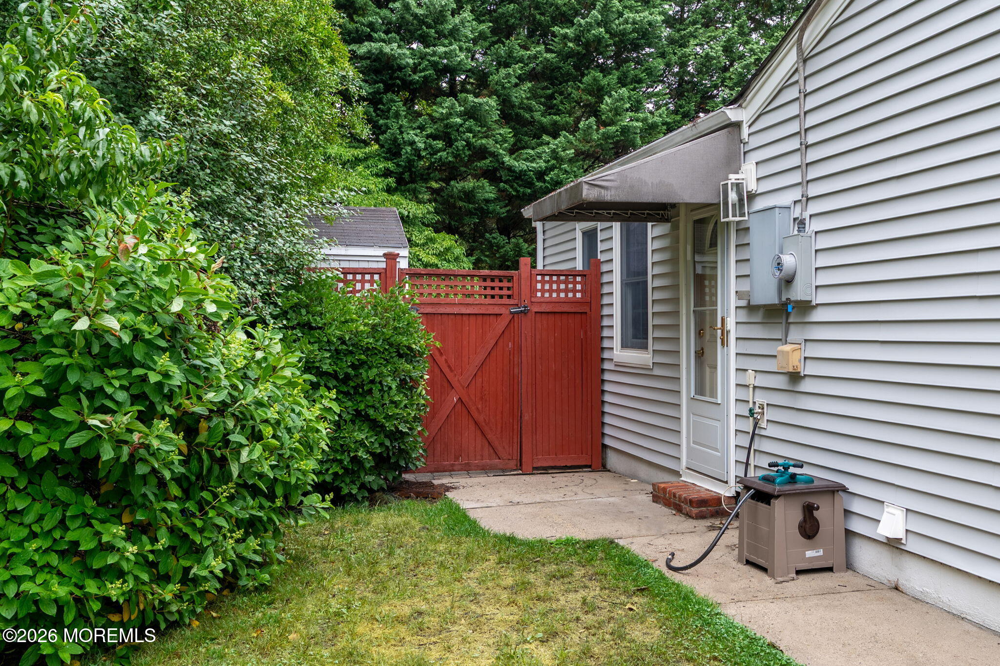 24 Village Lane Middletown NJ 07748