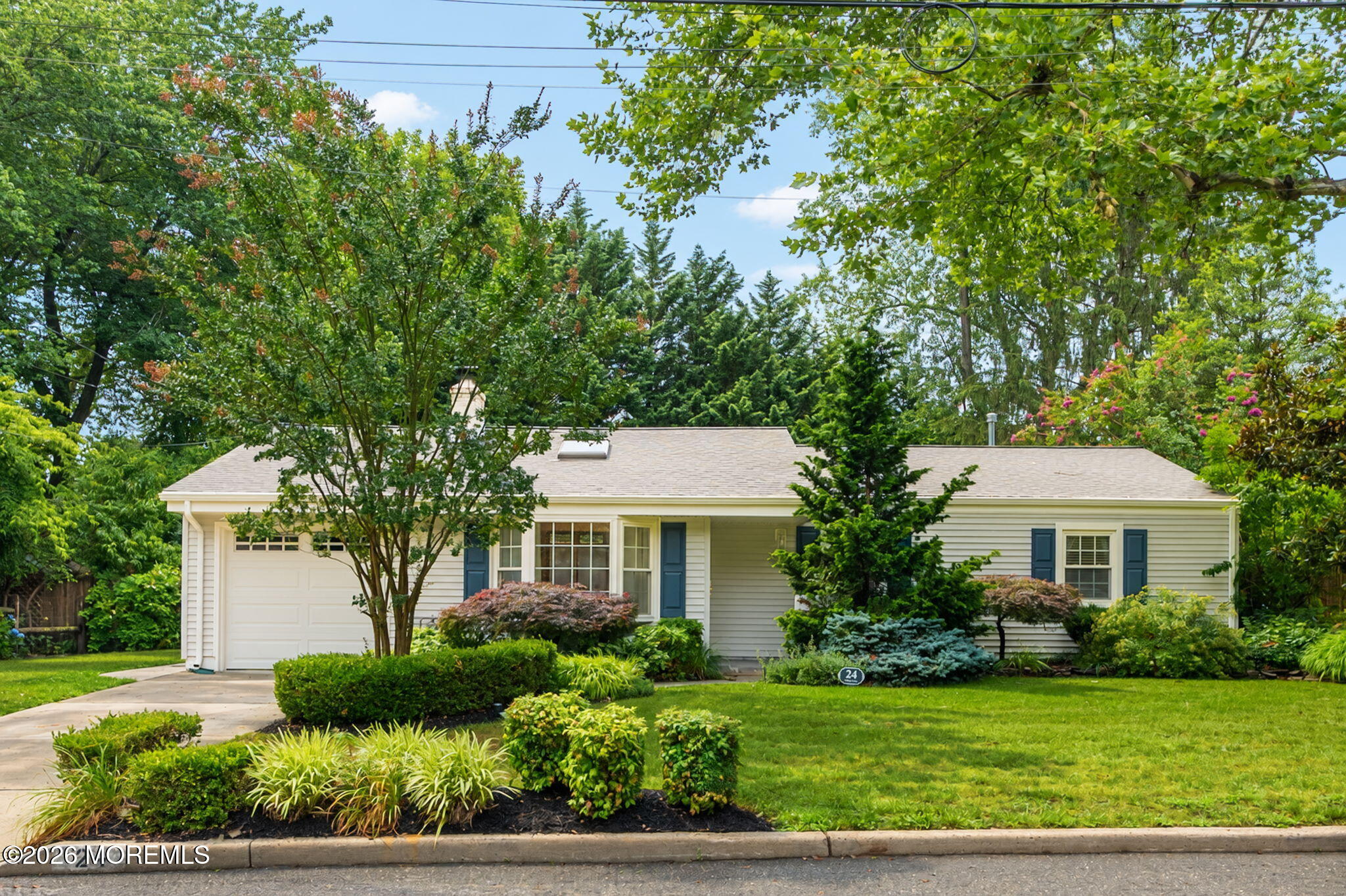 24 Village Lane Middletown NJ 07748
