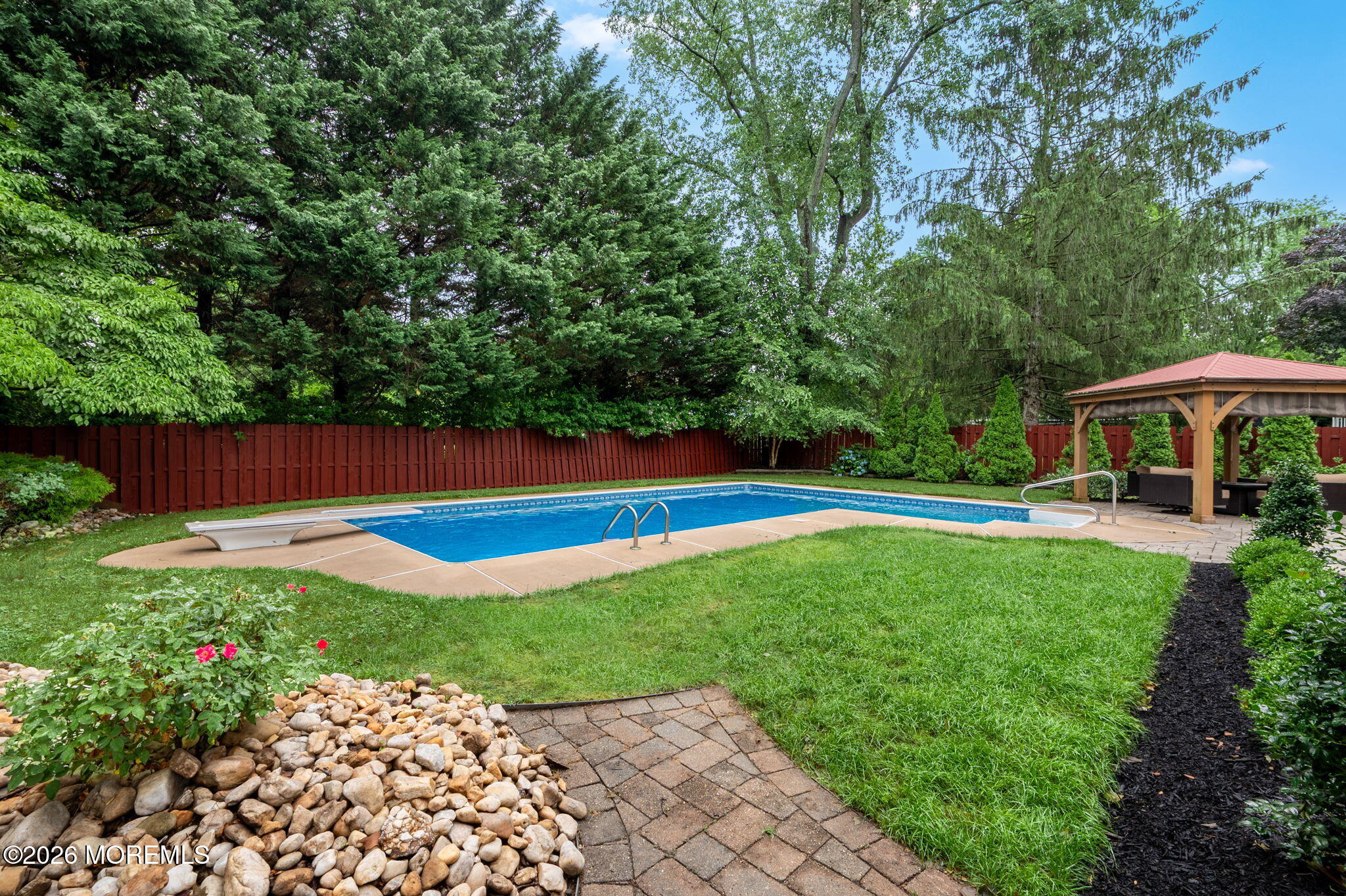 24 Village Lane Middletown NJ 07748