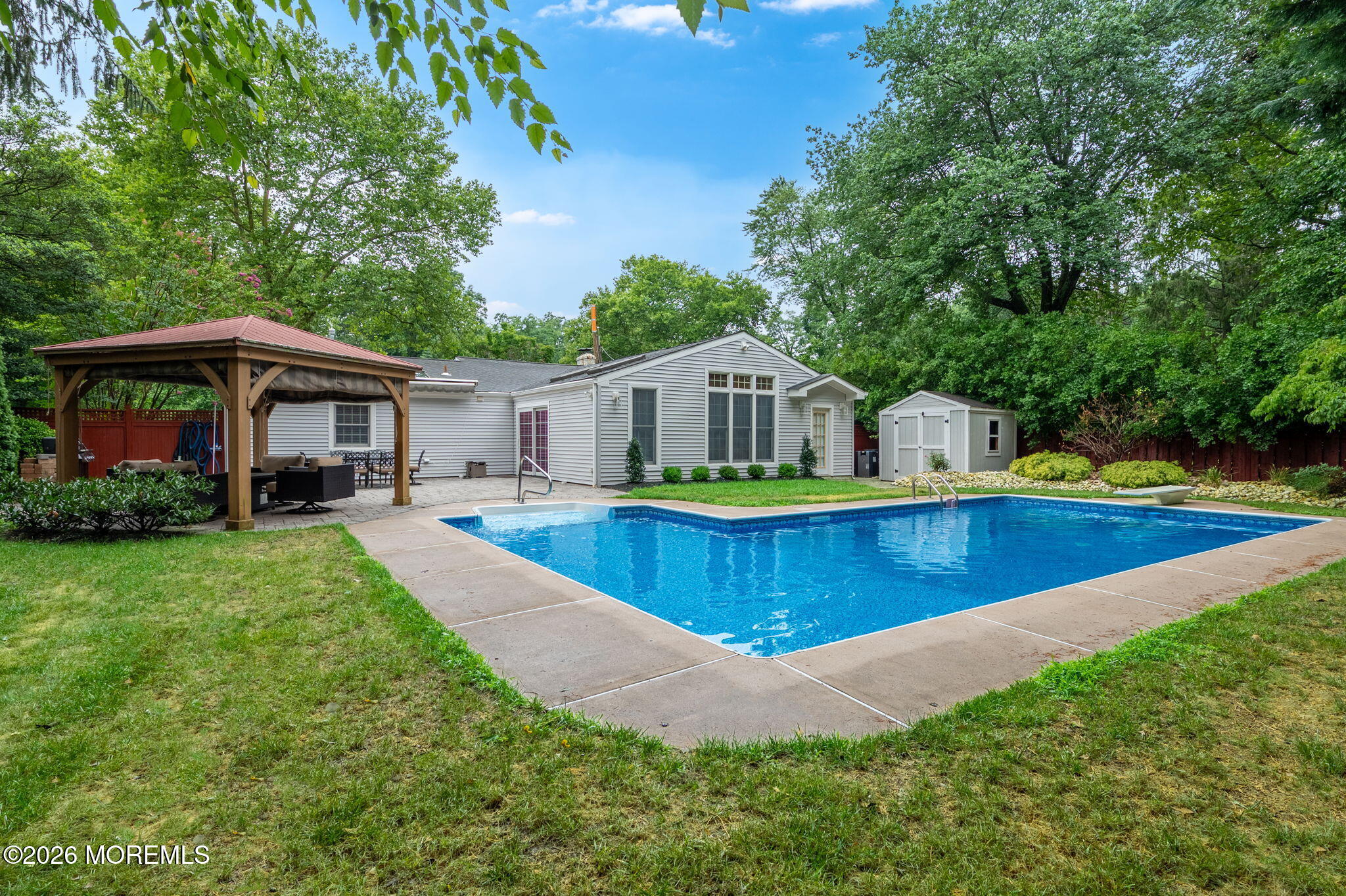 24 Village Lane Middletown NJ 07748