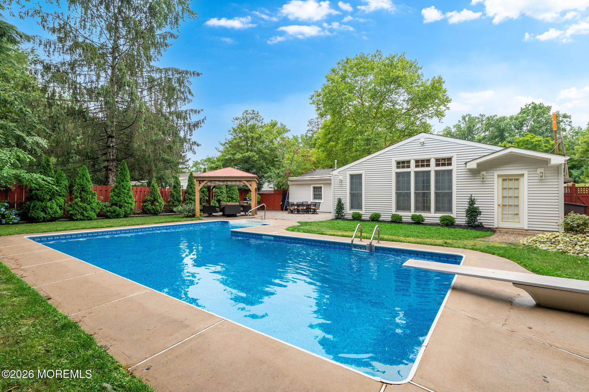 24 Village Lane Middletown NJ 07748