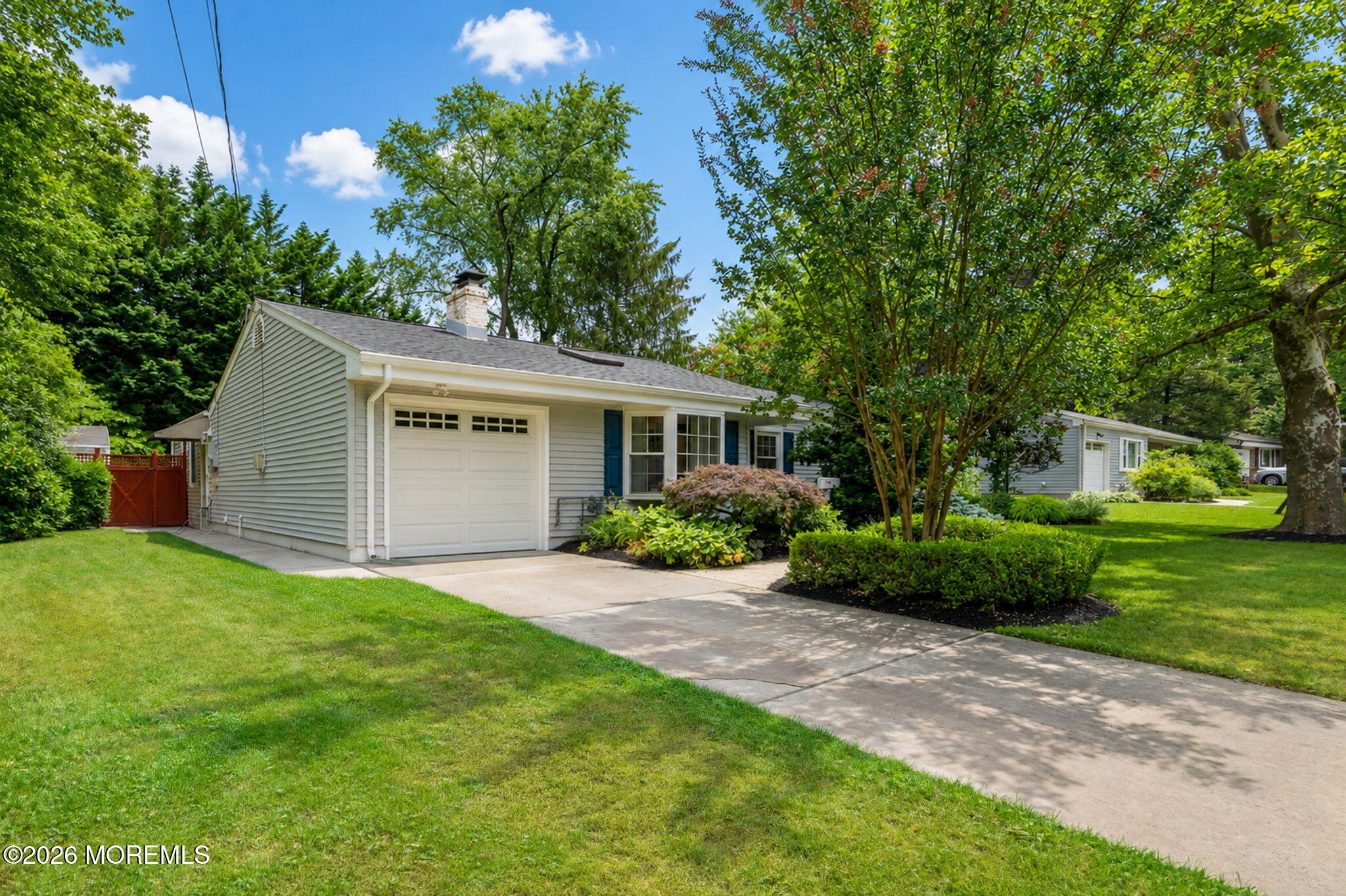 24 Village Lane Middletown NJ 07748