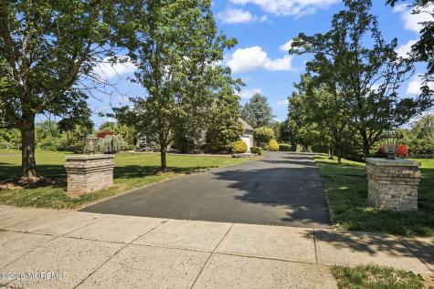201 Jerry Court Manalapan NJ 07726