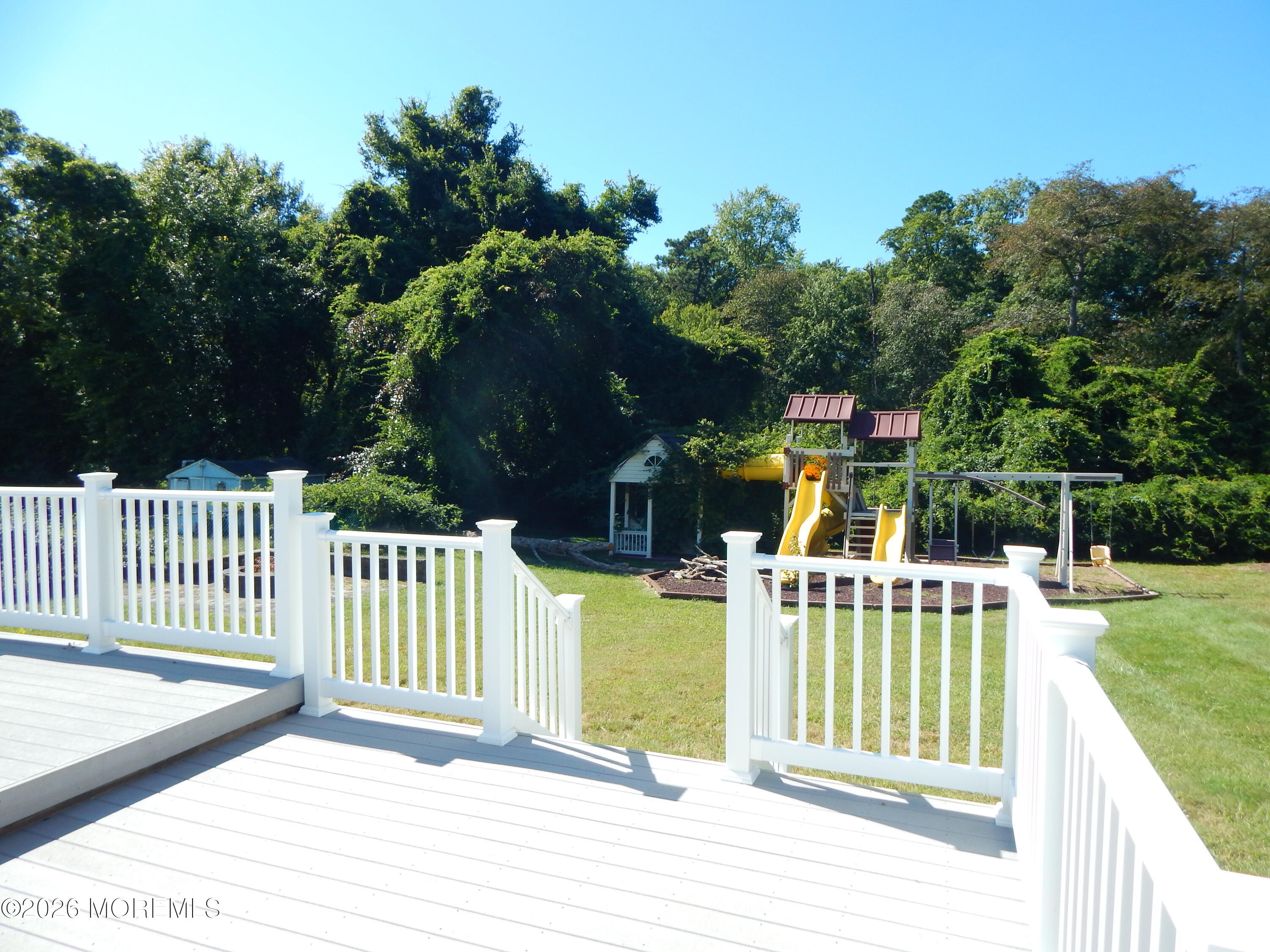 28 Woodside Drive Howell NJ 07731