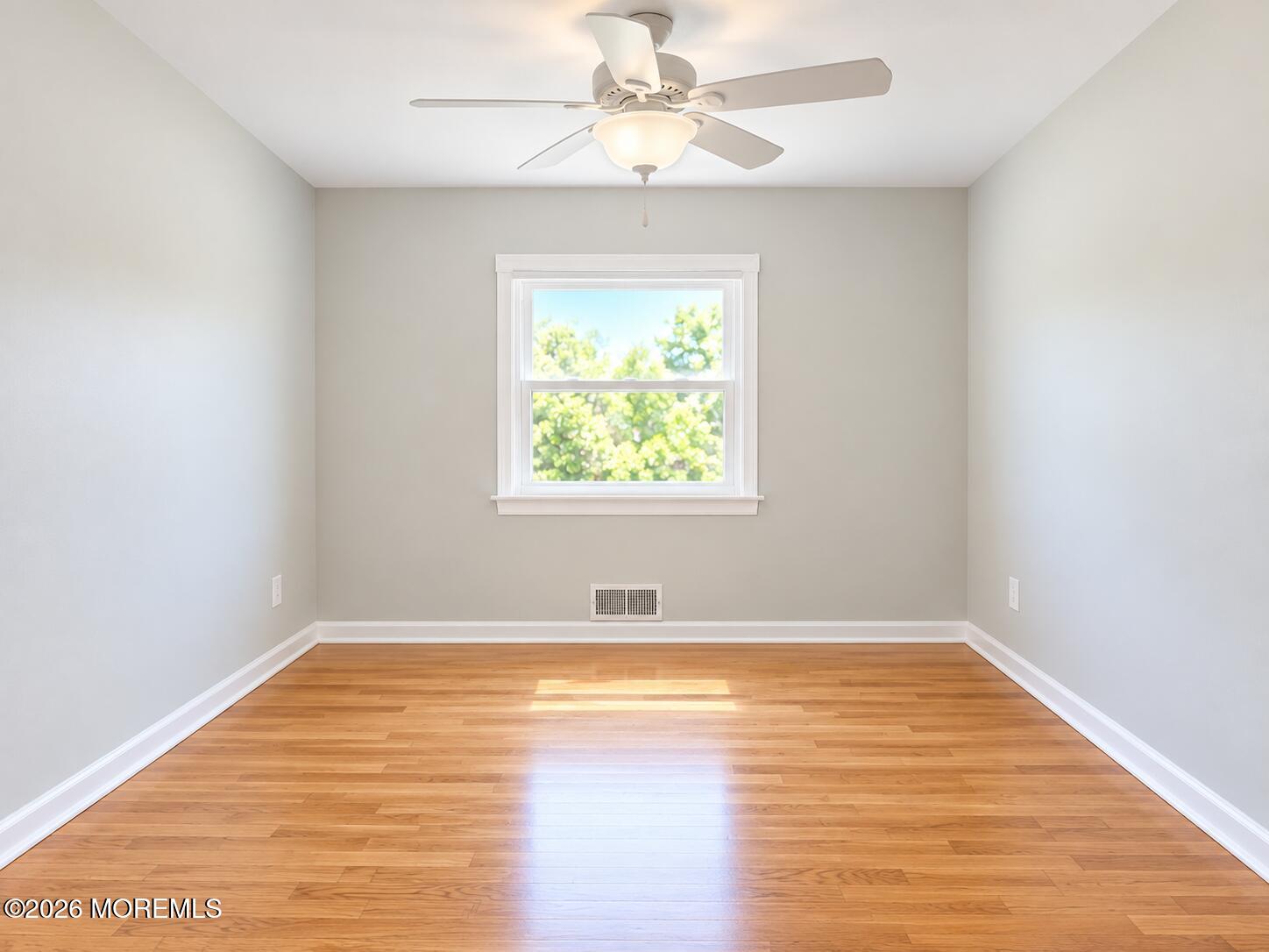 28 Woodside Drive Howell NJ 07731