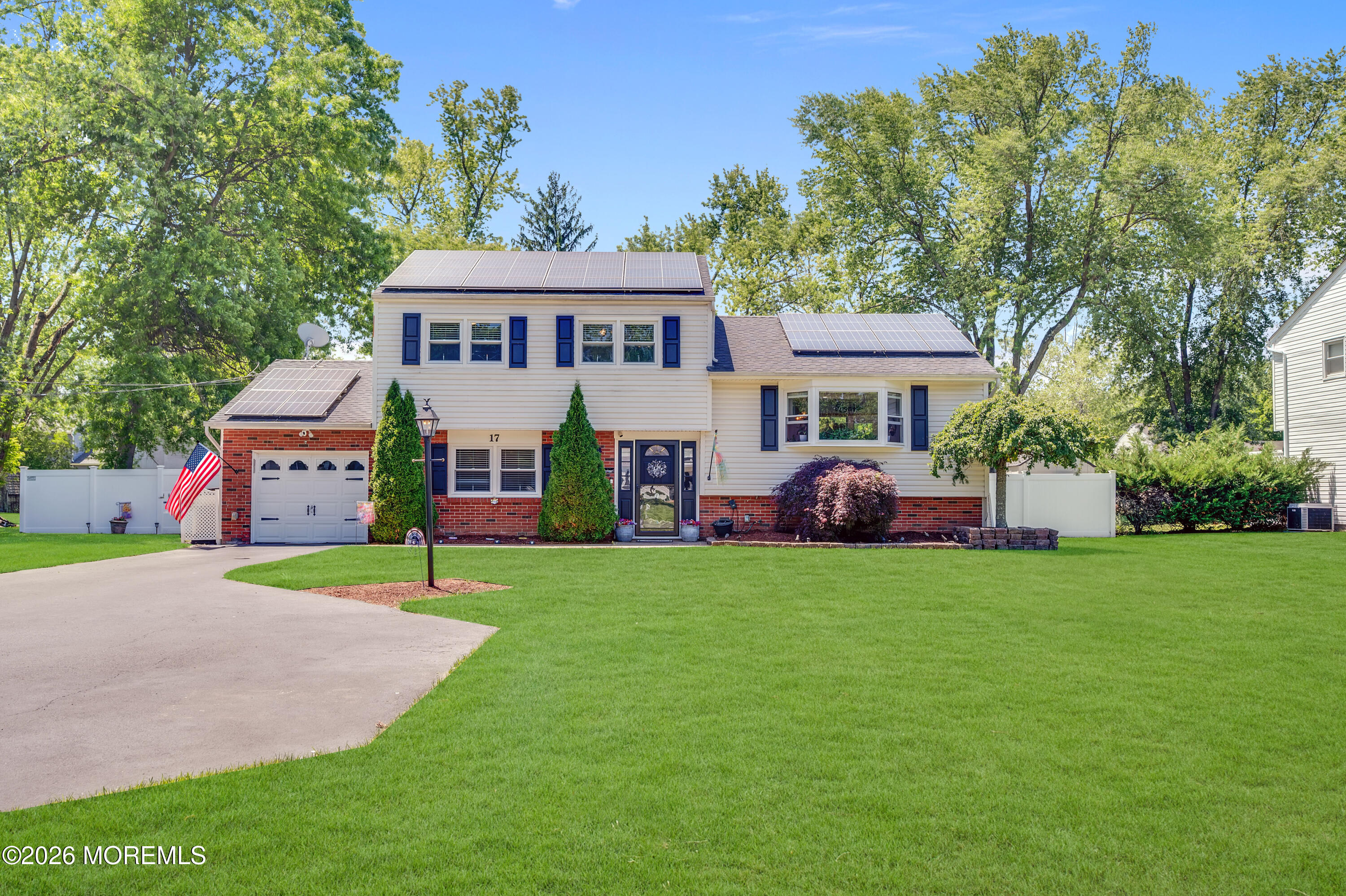 Manalapan NJ, 17 Eliot Road