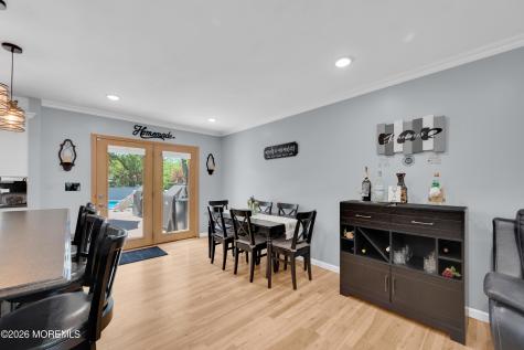17 Eliot Road Manalapan NJ 07726