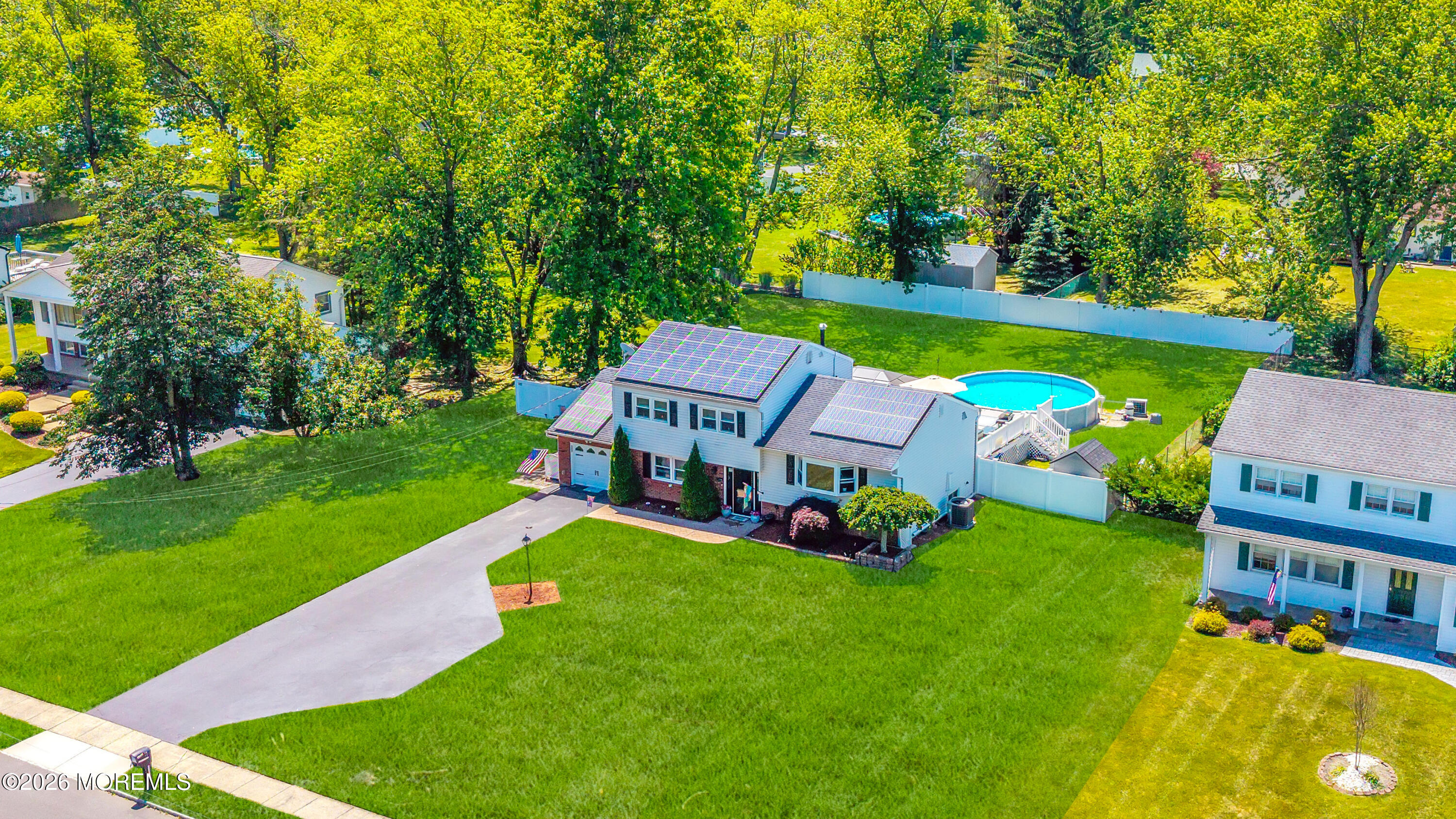 17 Eliot Road Manalapan NJ 07726