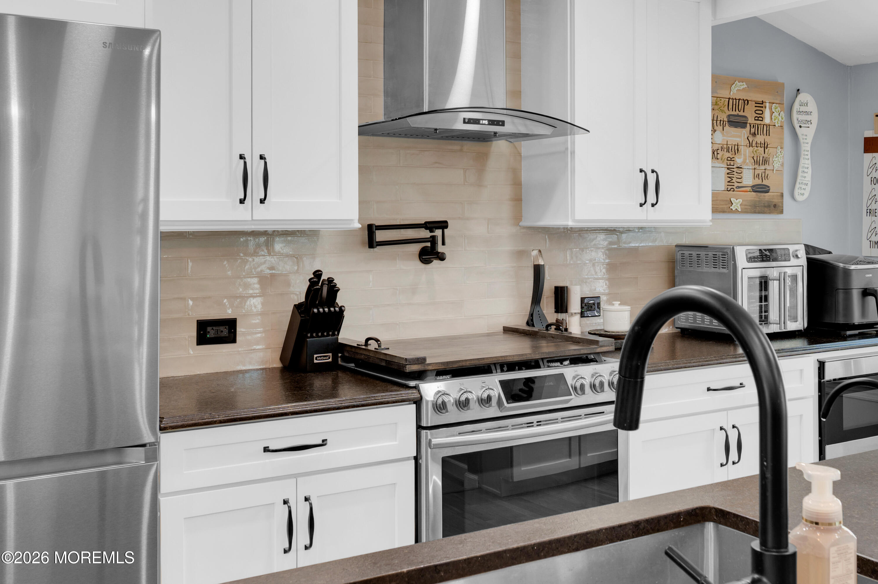 17 Eliot Road Manalapan NJ 07726