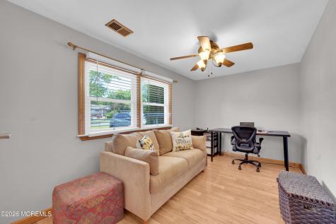 17 Eliot Road Manalapan NJ 07726