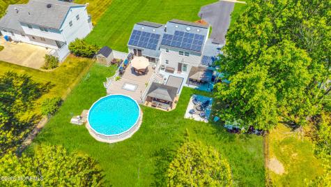 17 Eliot Road Manalapan NJ 07726