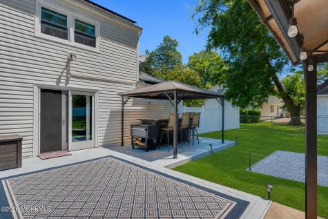17 Eliot Road Manalapan NJ 07726