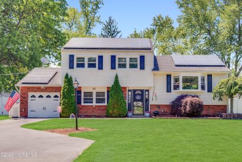 17 Eliot Road Manalapan NJ 07726