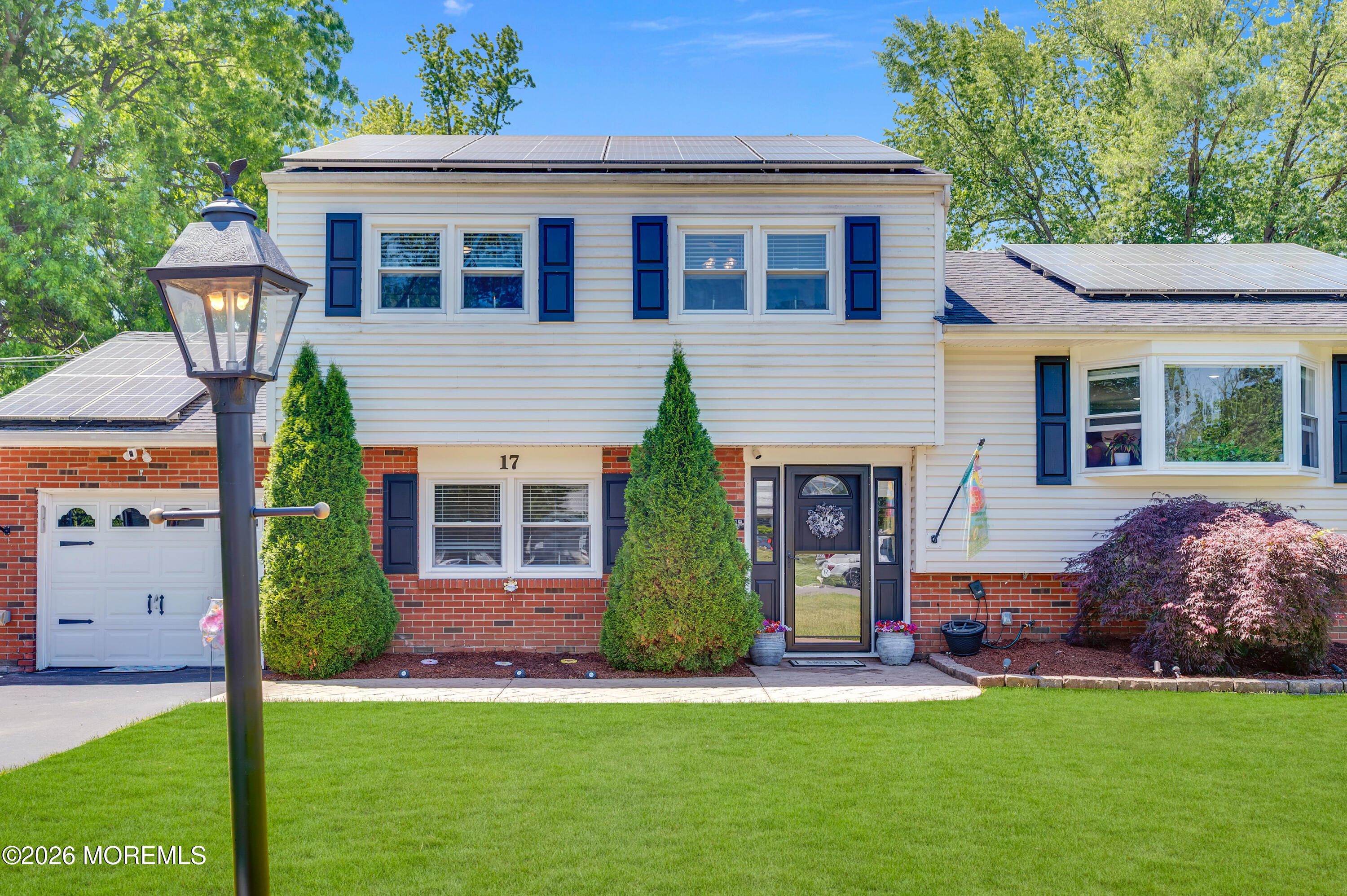 17 Eliot Road Manalapan NJ 07726