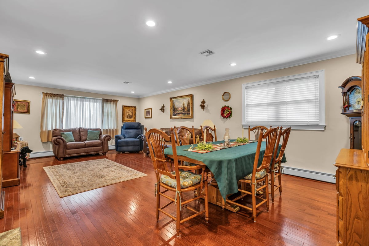 23 Roman Street Toms River NJ 08757