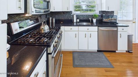 30 Livingston Drive Howell NJ 07731