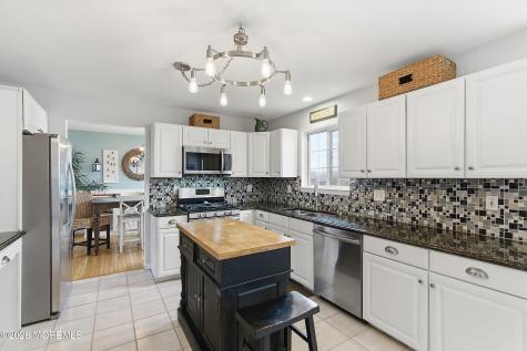 136 W End Avenue Island Heights NJ 08732