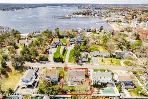 136 W End Avenue Island Heights NJ 08732