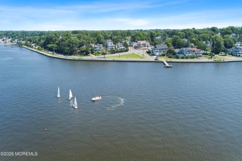 136 W End Avenue Island Heights NJ 08732