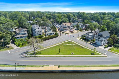 136 W End Avenue Island Heights NJ 08732