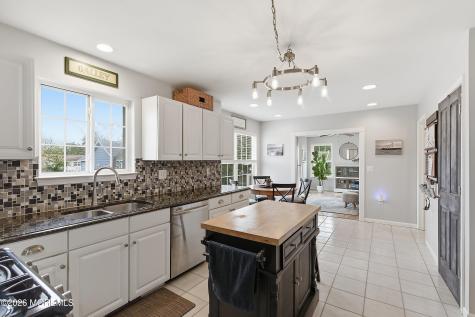 136 W End Avenue Island Heights NJ 08732