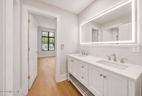 15 Hobart Street Marlboro NJ 07746