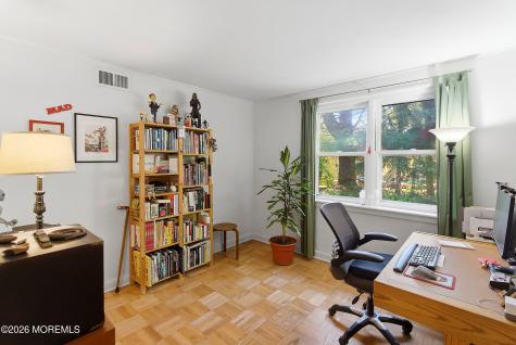 12 Pine Drive Roosevelt NJ 08555