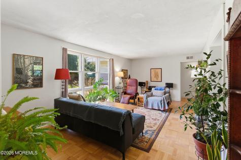 12 Pine Drive Roosevelt NJ 08555