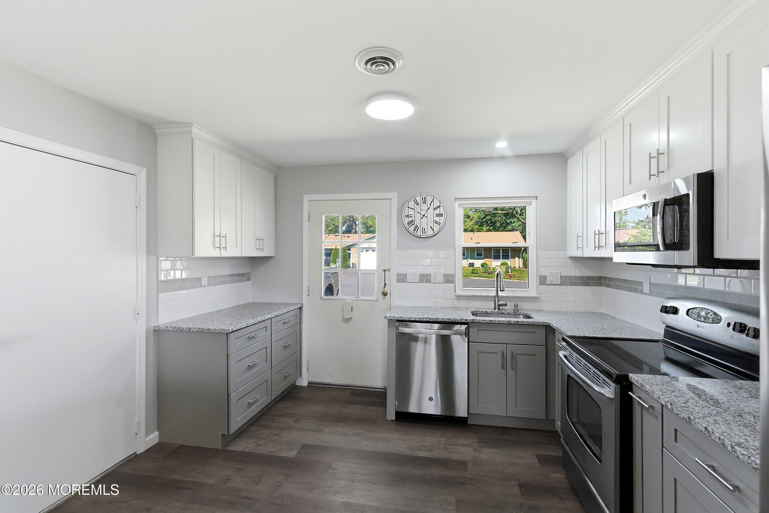 44 Buckingham Drive Manchester NJ 08759