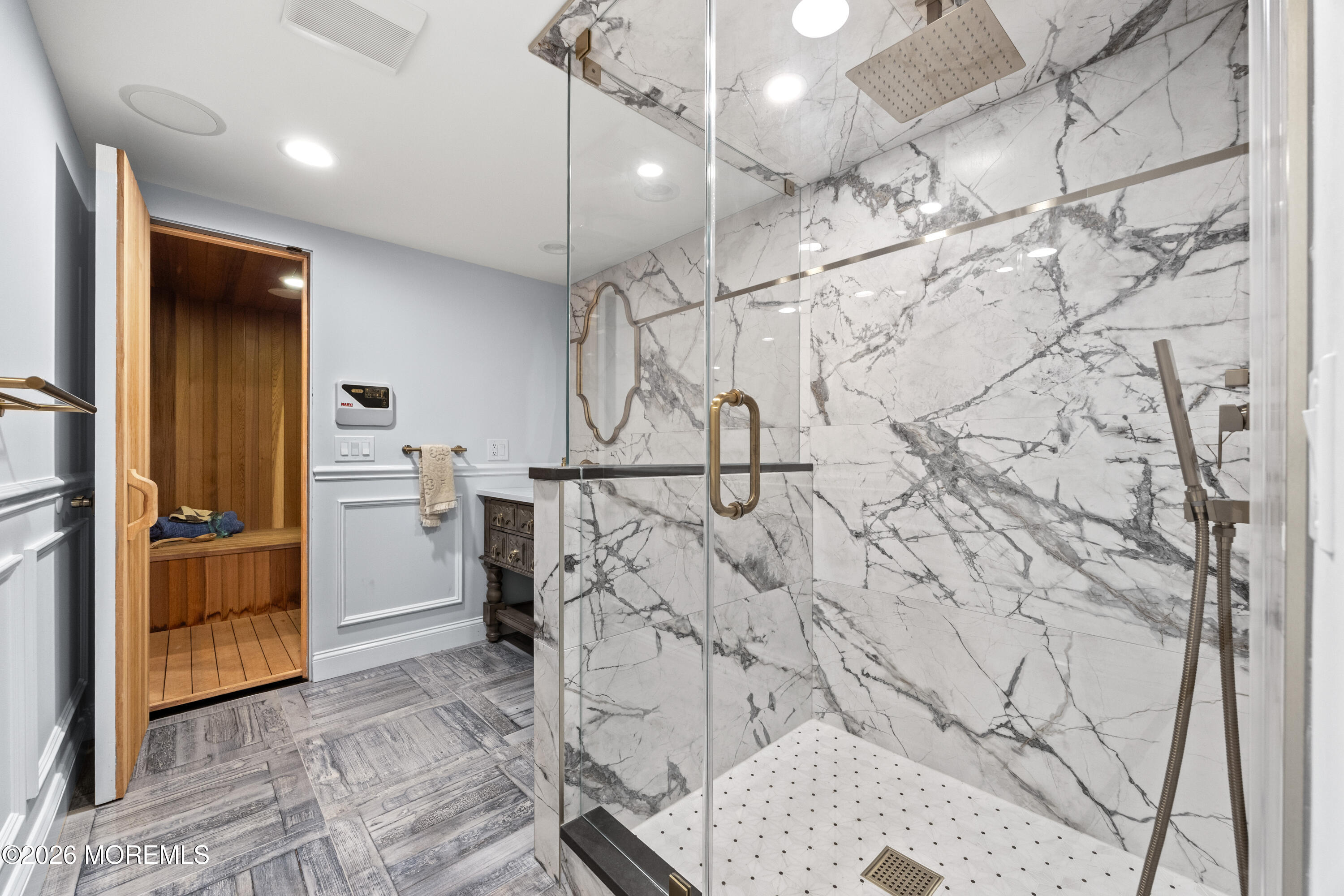 6 Jayhawk Way Holmdel NJ 07733