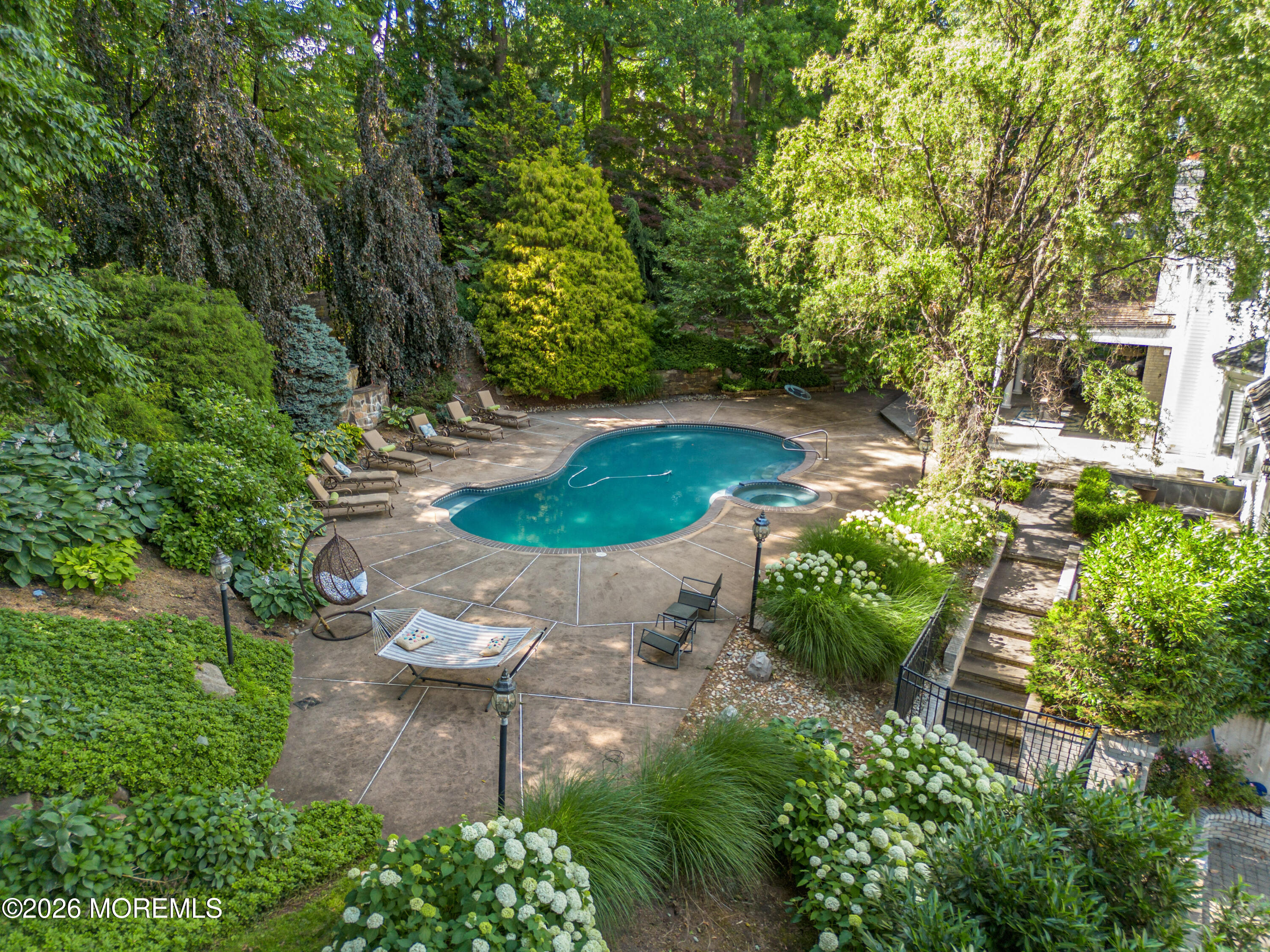 6 Jayhawk Way Holmdel NJ 07733